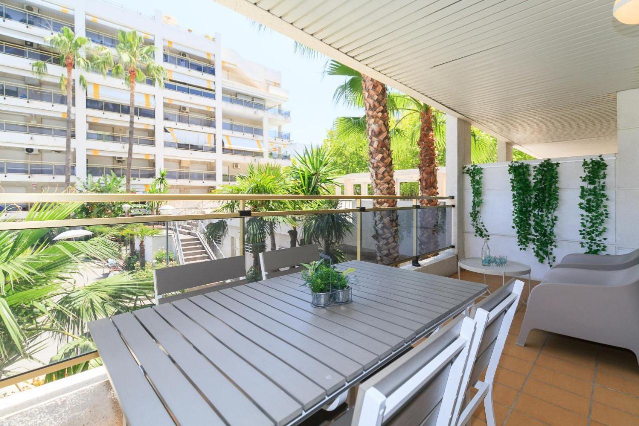 Uhc Michelangelo Apartments Salou Ruang foto