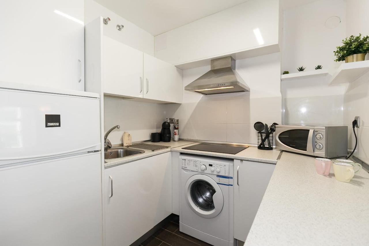 Uhc Michelangelo Apartments Salou Bagian luar foto
