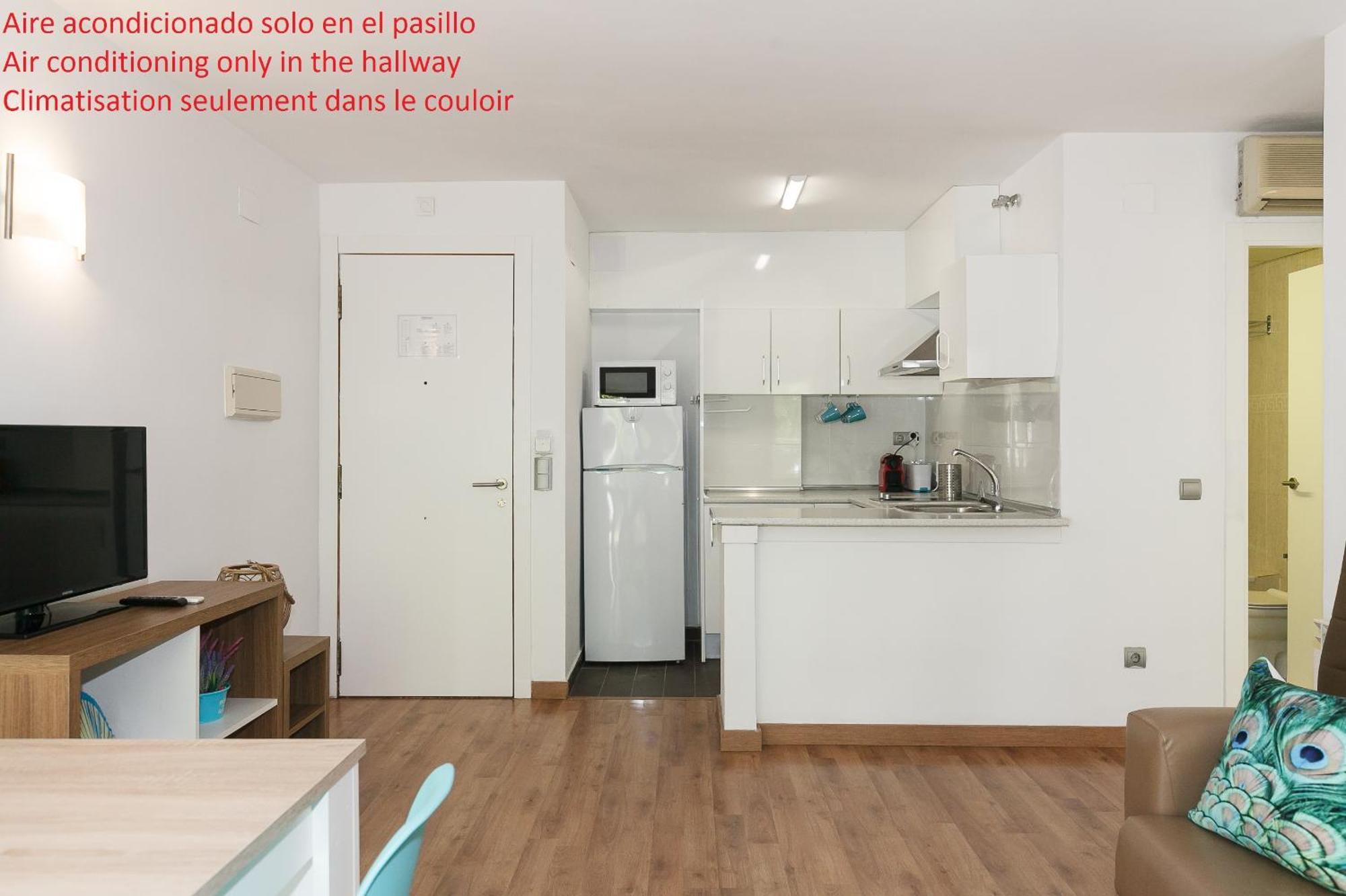 Uhc Michelangelo Apartments Salou Bagian luar foto