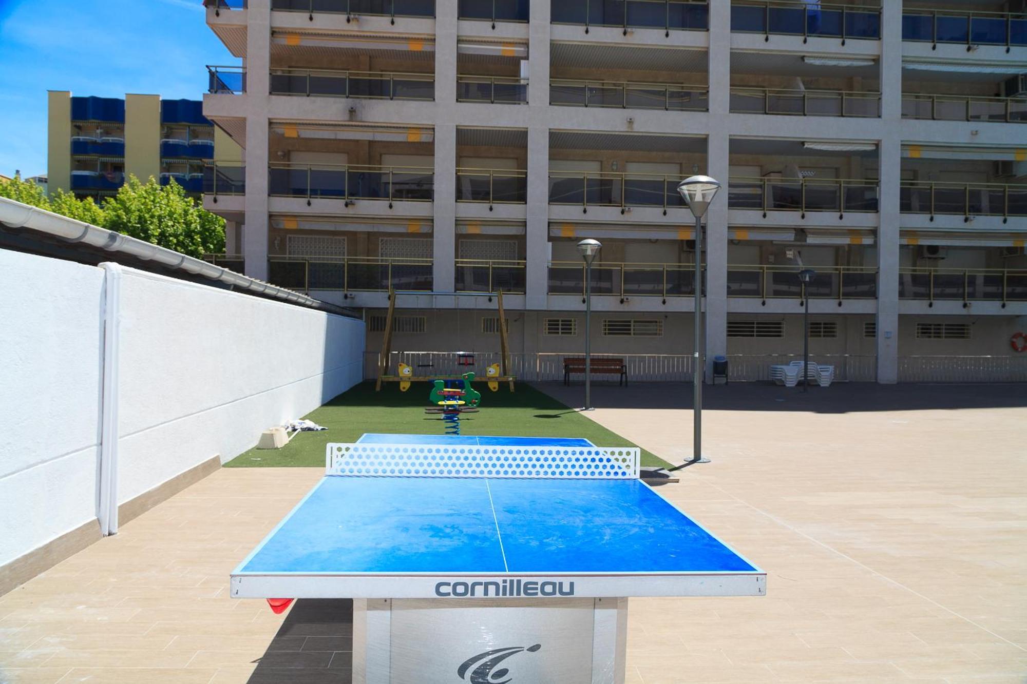 Uhc Michelangelo Apartments Salou Bagian luar foto