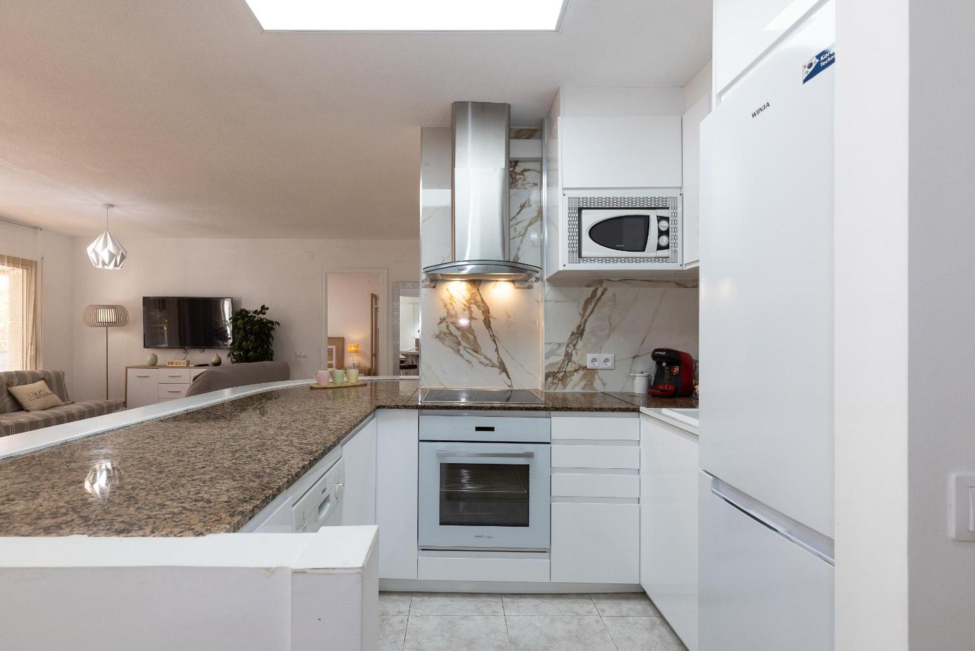 Uhc Michelangelo Apartments Salou Bagian luar foto