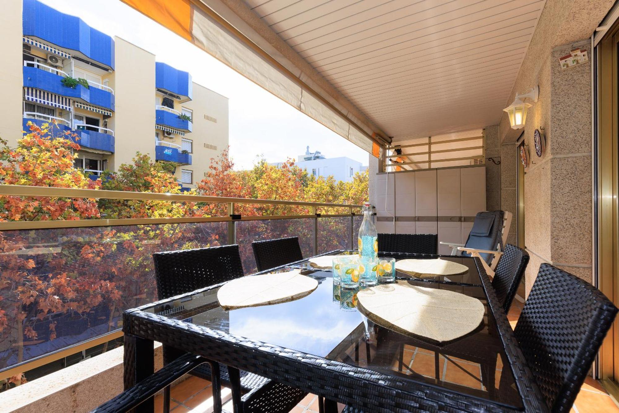 Uhc Michelangelo Apartments Salou Ruang foto