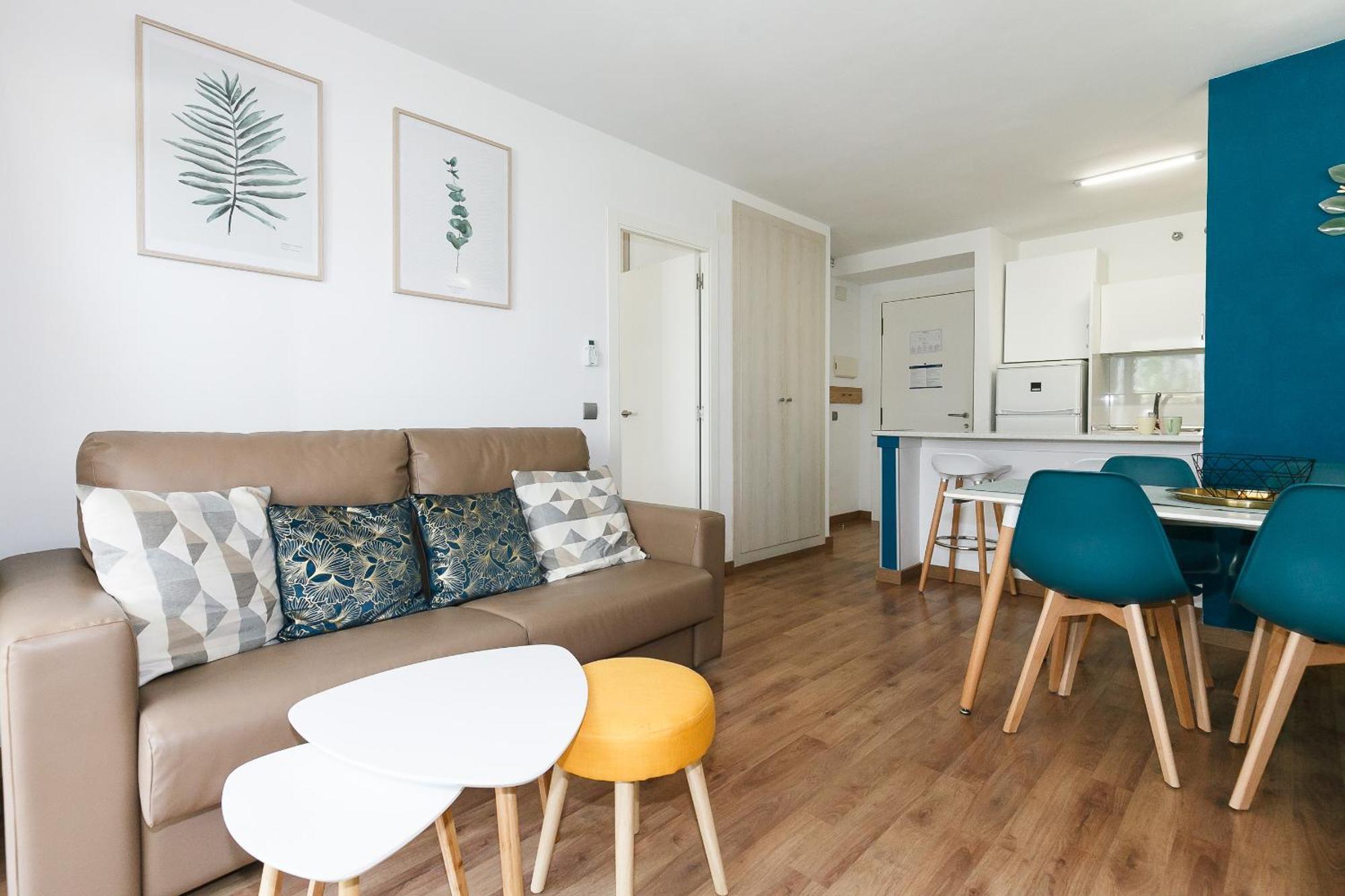 Uhc Michelangelo Apartments Salou Ruang foto