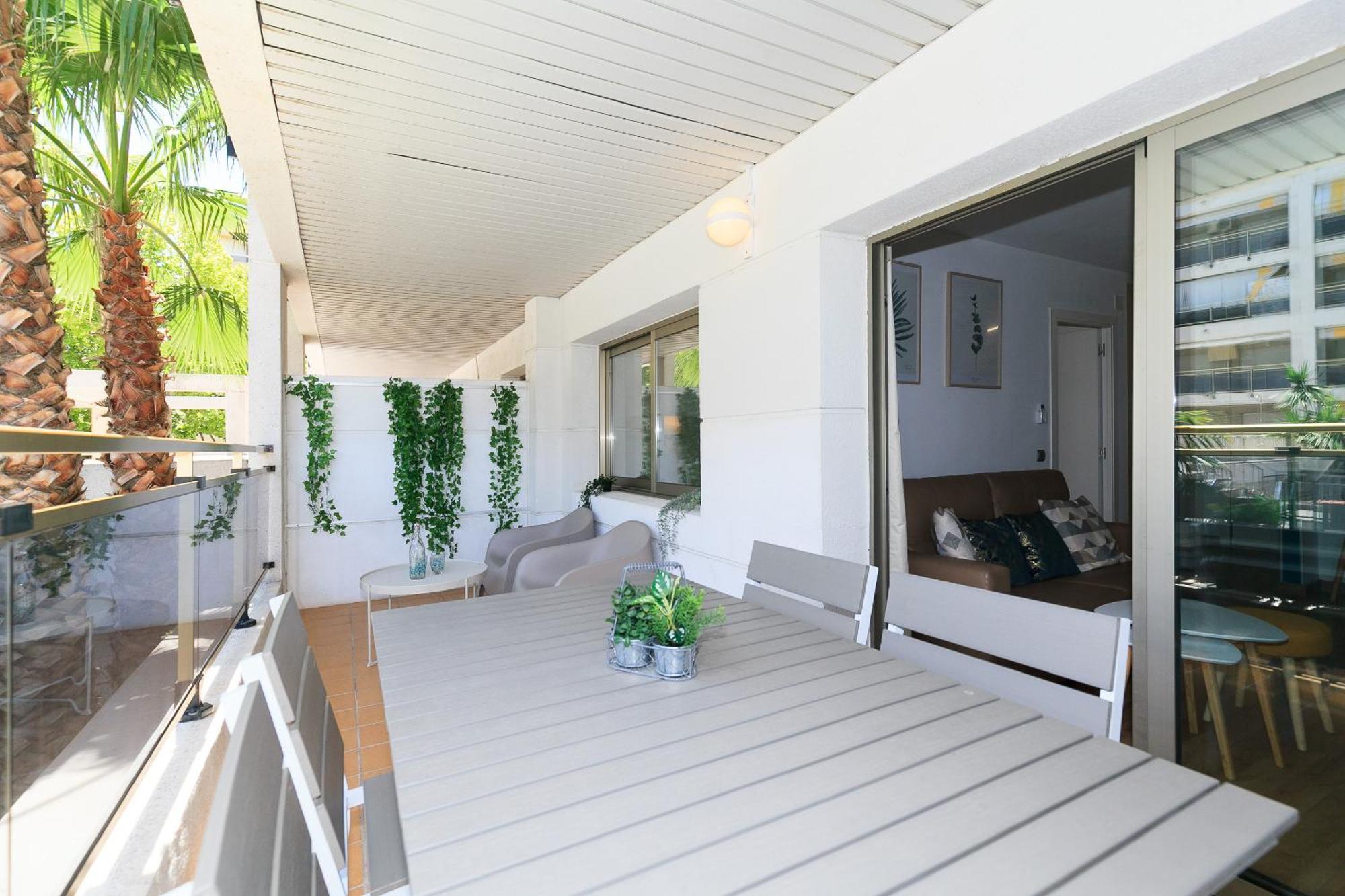 Uhc Michelangelo Apartments Salou Ruang foto