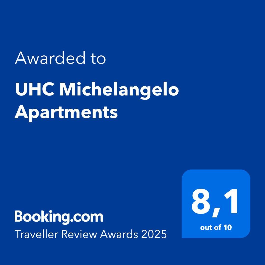 Uhc Michelangelo Apartments Salou Bagian luar foto