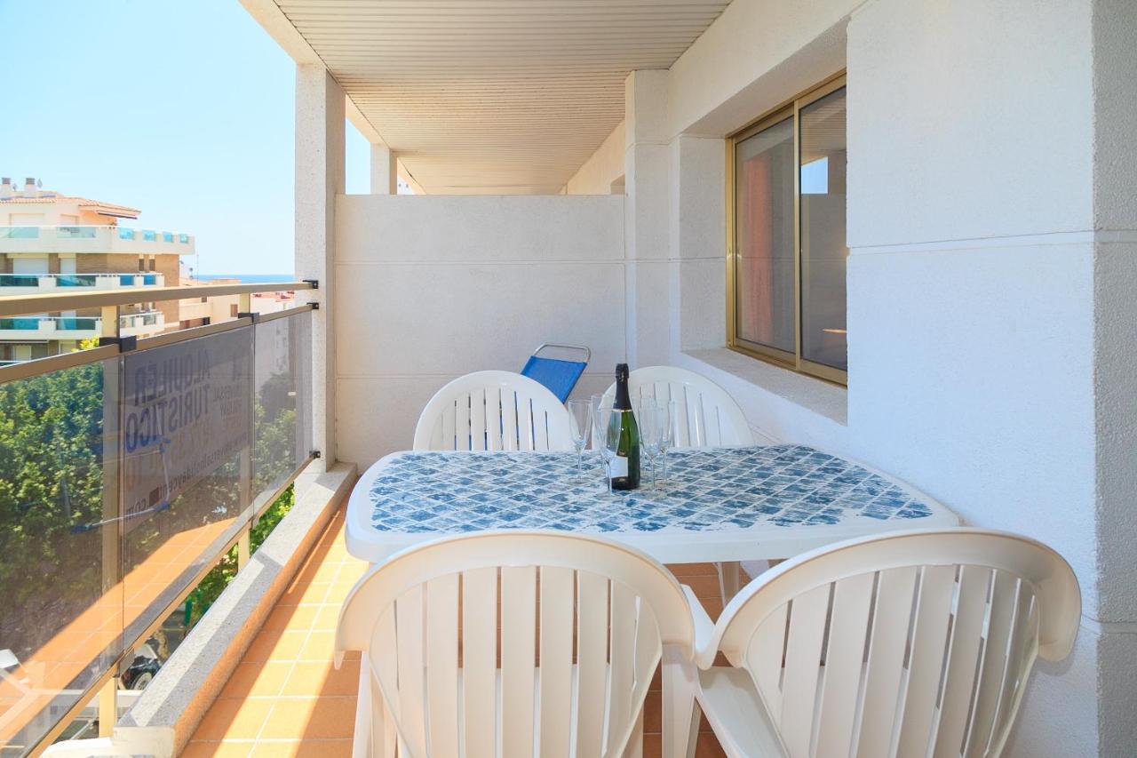 Uhc Michelangelo Apartments Salou Bagian luar foto
