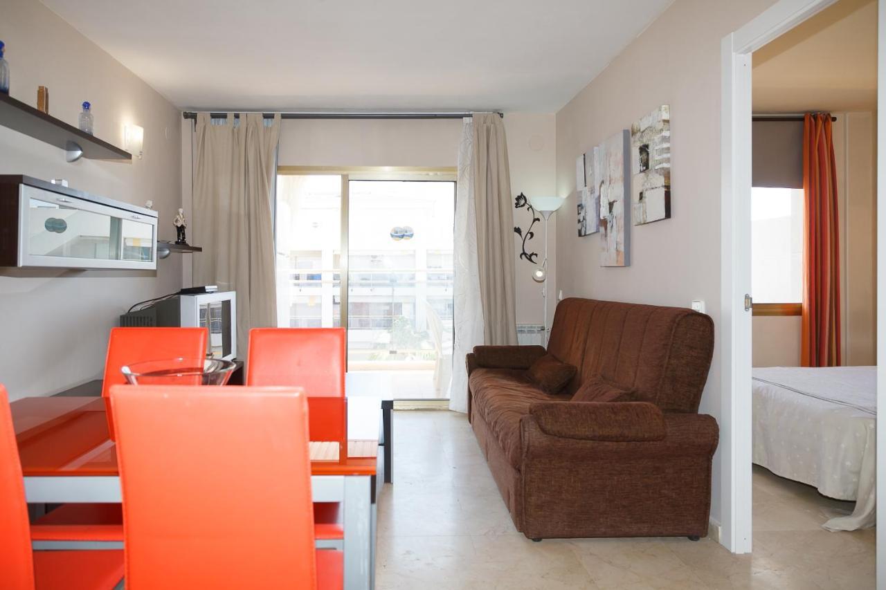 Uhc Michelangelo Apartments Salou Bagian luar foto